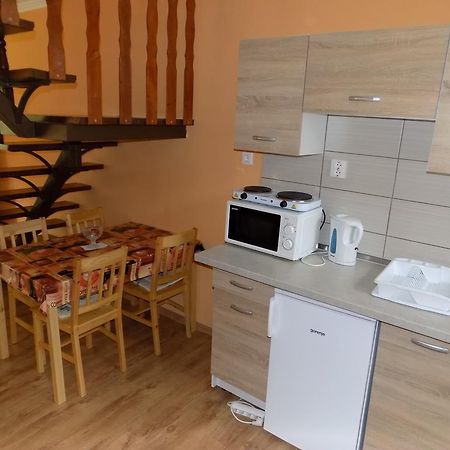 Narcisz Apartman Gyula Exterior foto
