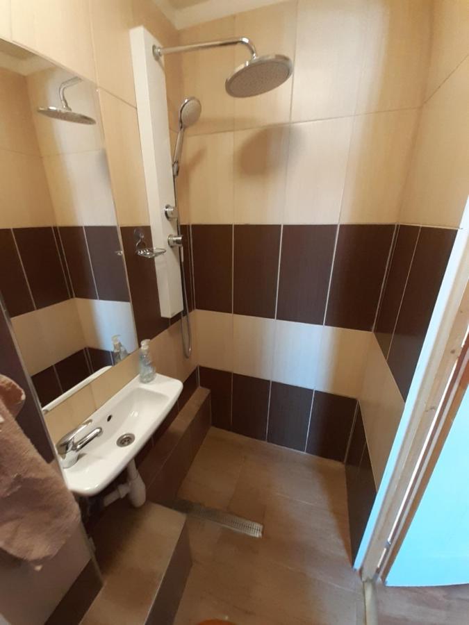 Narcisz Apartman Gyula Exterior foto