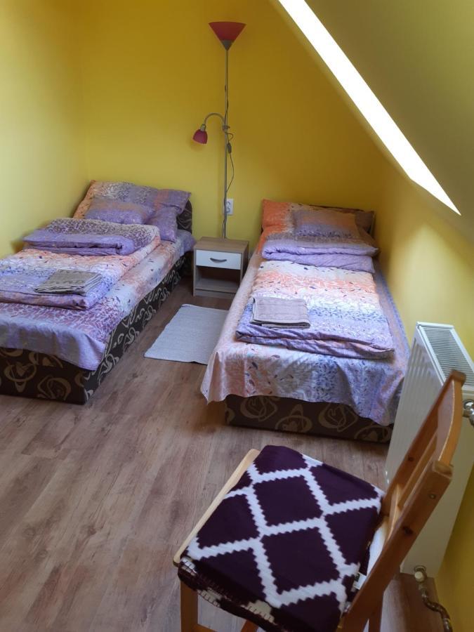 Narcisz Apartman Gyula Exterior foto